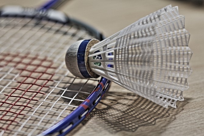Find den helt rette badmintonketcher og smarte badmintonsko i kæmpe udvalg