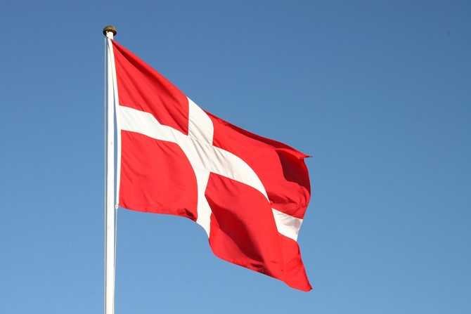 Salg af flag inkl. beachflag og Dannebrogsflag - Langkilde & Søn